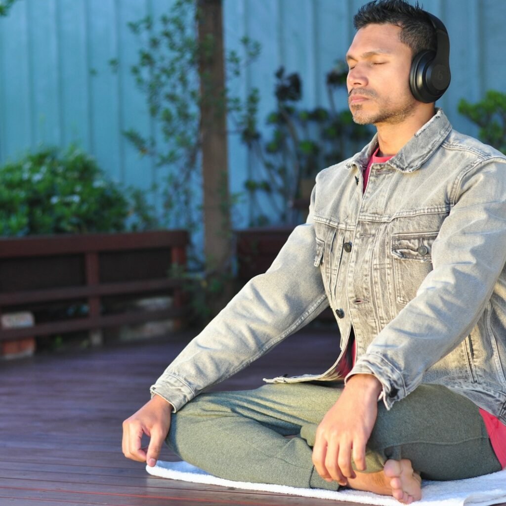 Meditation 101 beginners daily sitting practice mindfulness